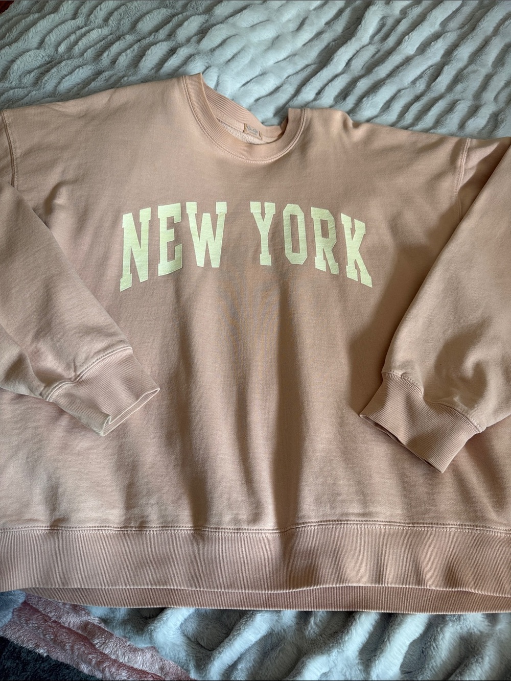 Brandy Melville John Galt PAC Sun Light  PinkNEW YORK' Crewneck Sweatshirt XL